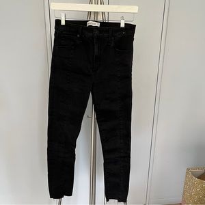 Abercrombie & Fitch High Rise Super Skinny Ankle Jeans. 27/4